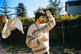 Tame Impala zaskakuje nowym albumem! Deadbeat to psychodeliczny powrót do korzeni?