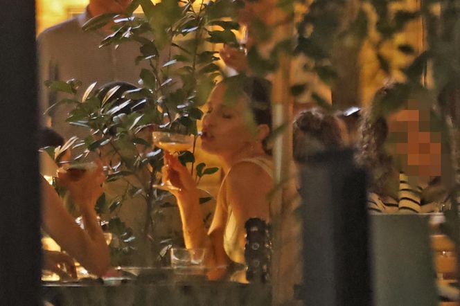 Marina Łuczenko-Szczęsna i Natalia Szroeder imprezują