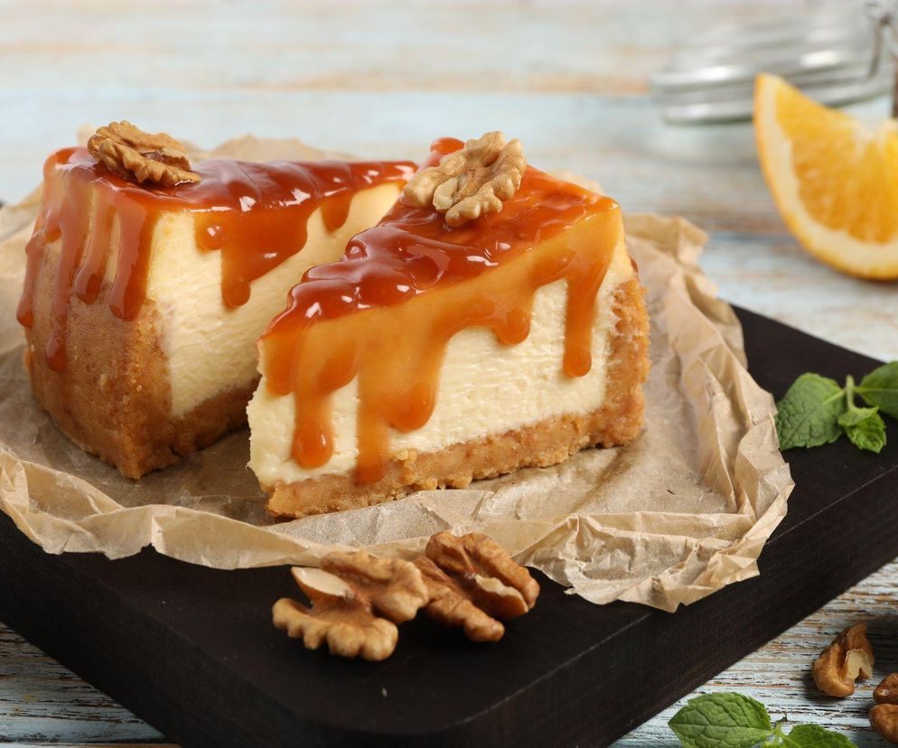 sernik z solonym karmelem