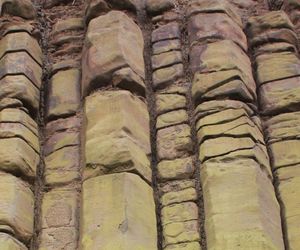 Bazaltowe słupy na Dolnym Śląsku