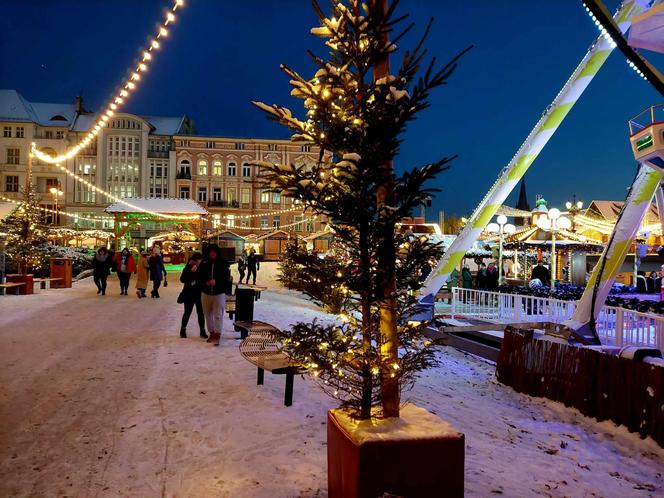 Jedyny jarmark świąteczny na moście w Polsce dalej zachwyca. A jakie są ceny atrakcji i przysmaków?