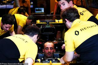 Robert Kubica wrócił do bolidu F1 i pokazał klasę! Kubica Day na Węgrzech