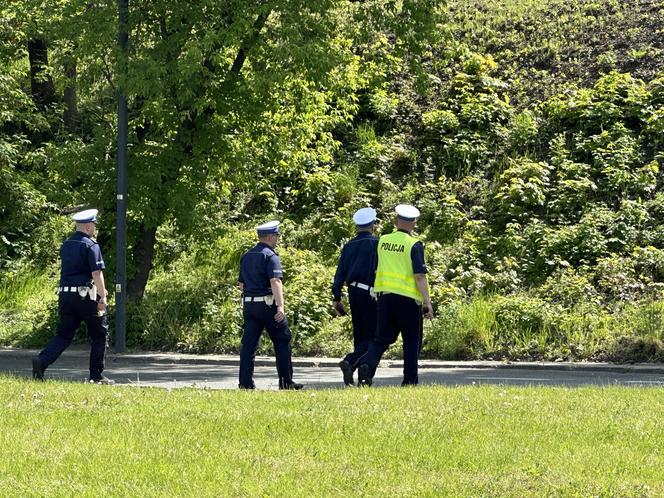 Rowerzysta potrącony przez pociąg Intercity. Zginął na miejscu. Dramat na stacji Warszawa ZOO