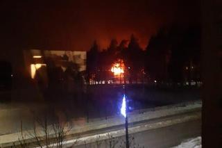 Czarna Białostocka. Strażacy przeżyli piekło. Palił się kompleks budynków [ZDJĘCIA]