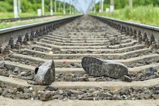 93-latek zginął pod kołami pociągu. Tragiczny wypadek w Ciechanowie