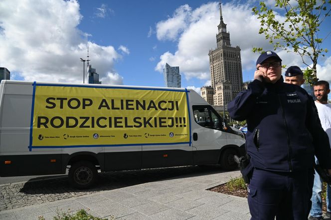 Protest Rodziców w Warszawie (27.09.2024)