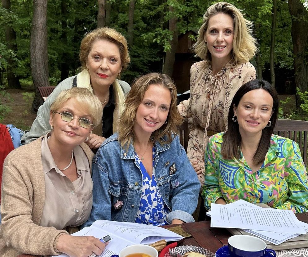 Barwy szczęścia. Nowa przyjaźń ukochanej Huberta z Natalią i Malwiną! Asia wkupi się w łaski Zwoleńskiej - ZDJĘCIA