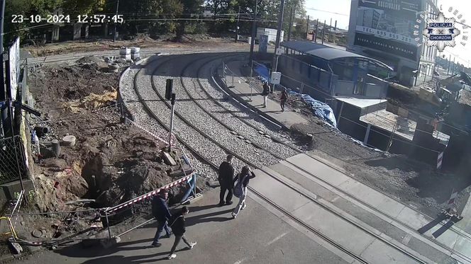 Chorzów: Dwoje nastolatków potrąconych przez tramwaj. Policja opublikowała nagranie