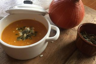 Przepis Ewy Wachowicz na idealną zupę dyniową! Poznaj też jej fascynującą historię