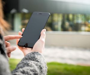 Oszuści podszywają się pod instytucję publiczną. Tego żądają przez telefon
