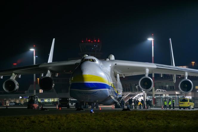 Samolot transportowy An-225 Mrija