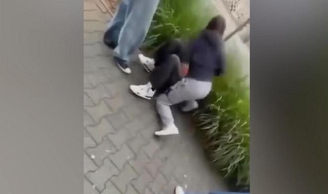 Brutalne pobicie nastolatki w Poznaniu. Jej rówieśniczki wszystko nagrywały