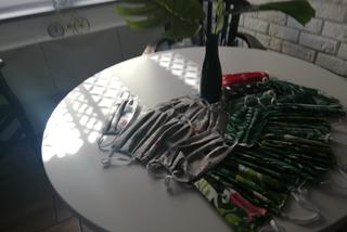 Radomianka szyje maski i pomaga w walce z koronawirusem