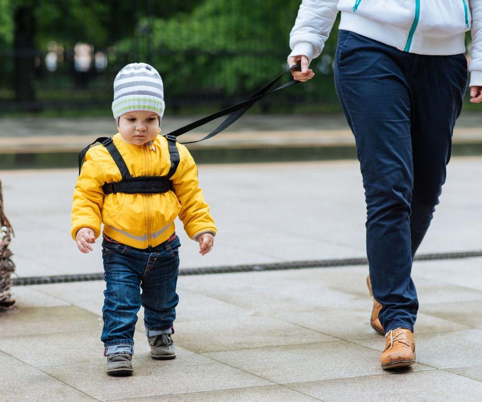 Mama prowadziła dziecko na „smyczy”. „Nie rozumiem tej całej nienawiści”