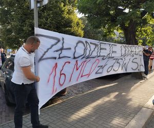 Paraliż w Katowicach. Rozpoczął się protest górników i hutników. Stal się hartuje, a rząd ją rujnuje