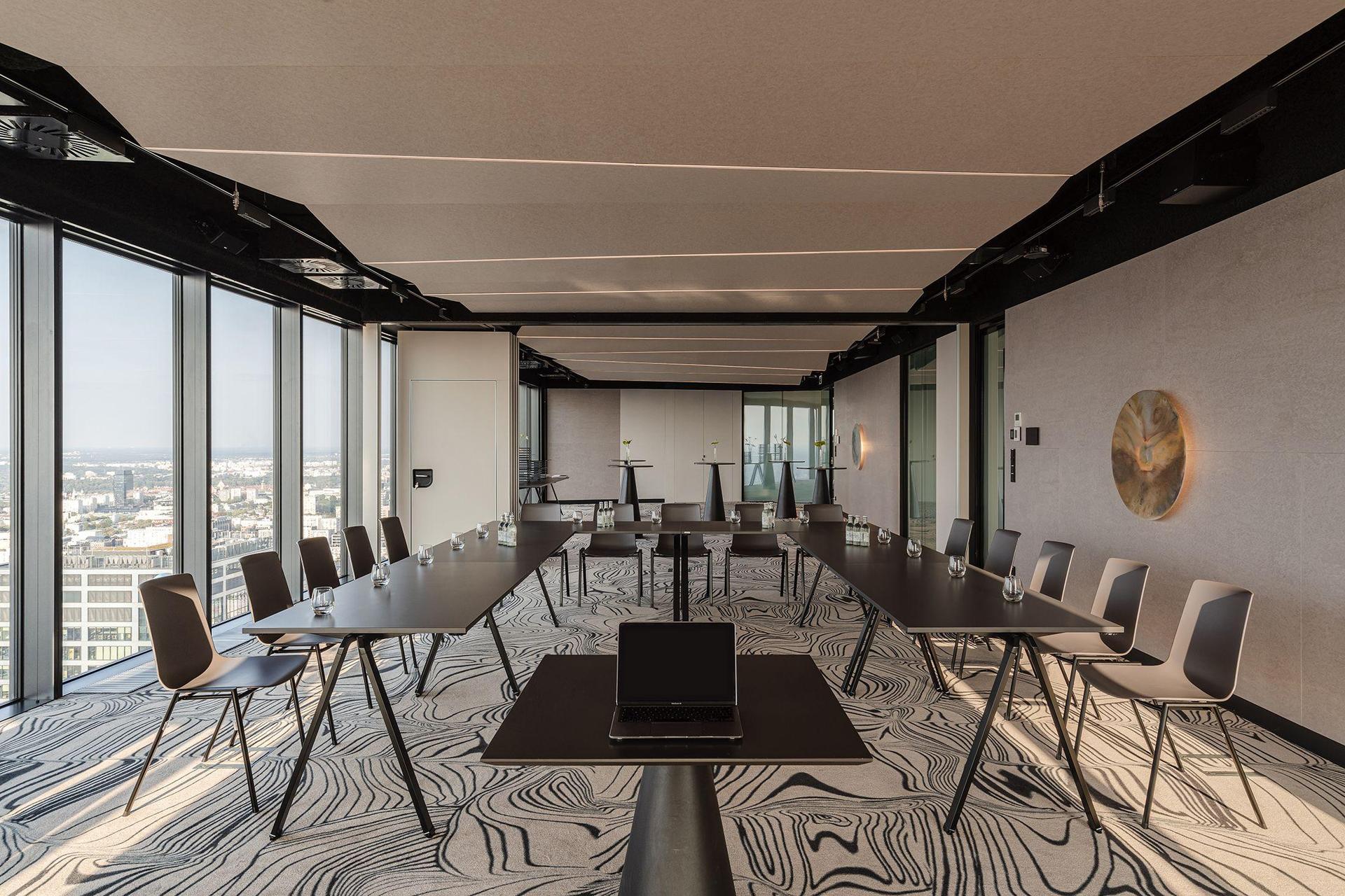 Przestrzeń konferencyjno-eventowa LookUp w Warszawie, proj. MIXD Studio