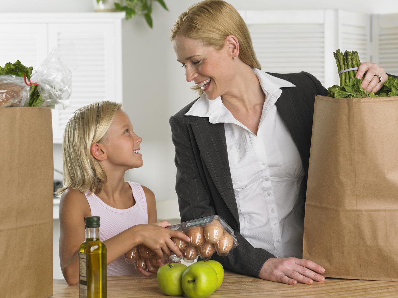 Dieta niskotłuszczowa a ciąża. Czy w ciąży trzeba jeść tłuszcze?