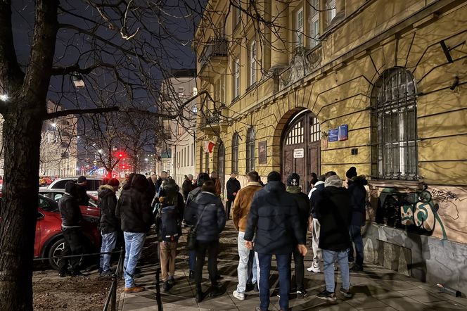 Tak koledzy oddali hołd zastrzelonemu policjantowi. Mateusz miał 34-lata