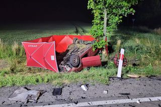 18-latek nie żyje, kilka osób zabrały karetki Potężne zderzenie na DK 38 [ZDJĘCIA]