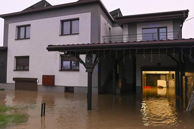 Czechowice Dziedzice. Ewakuacja mieszkańców z zalanych terenów