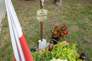 Tak wygląda grób Kornela Morawieckiego 5 lat po śmierci
