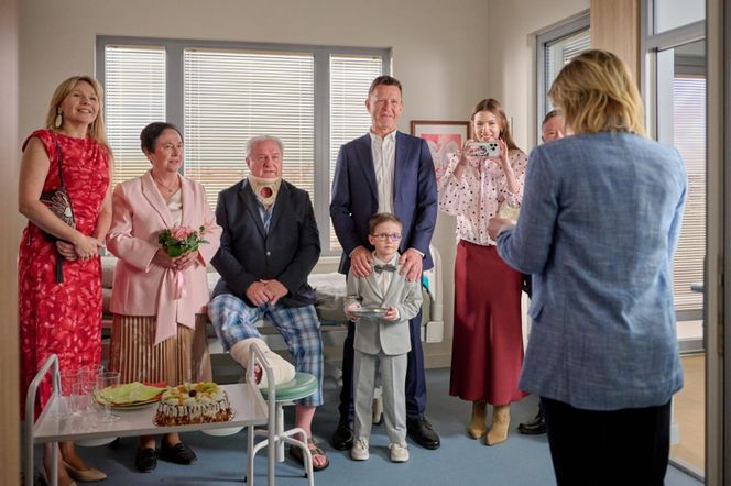 Na Wspólnej, odcinek 4065: Ślub Heleny i Sokoła w szpitalu! Tak po wypadku Wojtek będzie ratował uroczystość - ZDJĘCIA