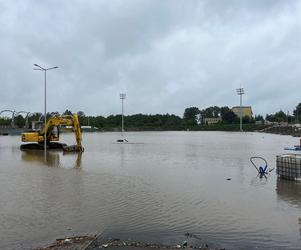 Zalany stadion Dzierżoniowie