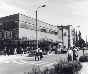 Leszno z czasów PRL-u. Pamiętasz, jak wtedy nazywały się ulice w mieście?