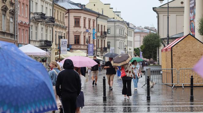 Fatalna pogoda w Lublinie! Miał być upał, a jest zlewa [GALERIA]