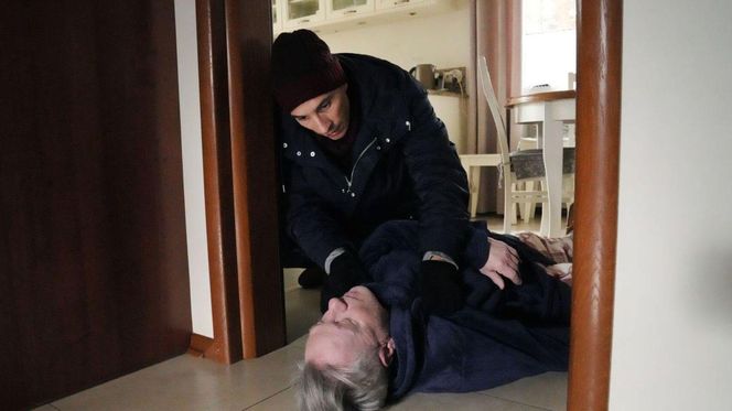 	Barwy szczęścia odc. 3178. Tomasz (Jakub Sokołowski), Henryk Kępski (Zbigniew Suszyński)