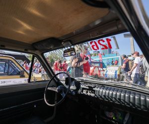98 Fiatów 126p jedzie trasą wokół Bałtyku