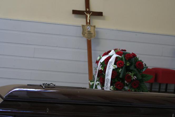 W Polsce umiera coraz więcej ludzi umiera - alarmuje branża pogrzebowa. Winny nie tylko COVID-19