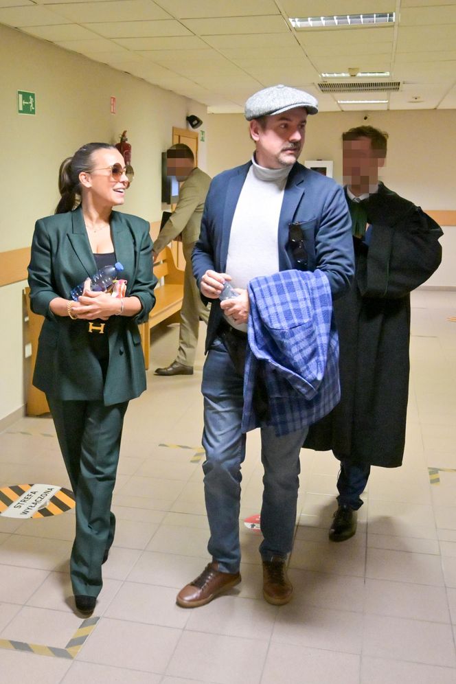 Anna Mucha pozwała Paulinę Smaszcz