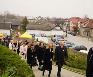 Gowarczów, Kamienna Wola i okolice