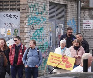 Protest rodziców i dziadków w Warszawie (7.03.2025)