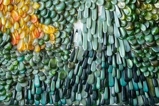 Zniszczona mozaika w Hotelu Forum - zdjęcia. Tak wyglądała w 2019 roku