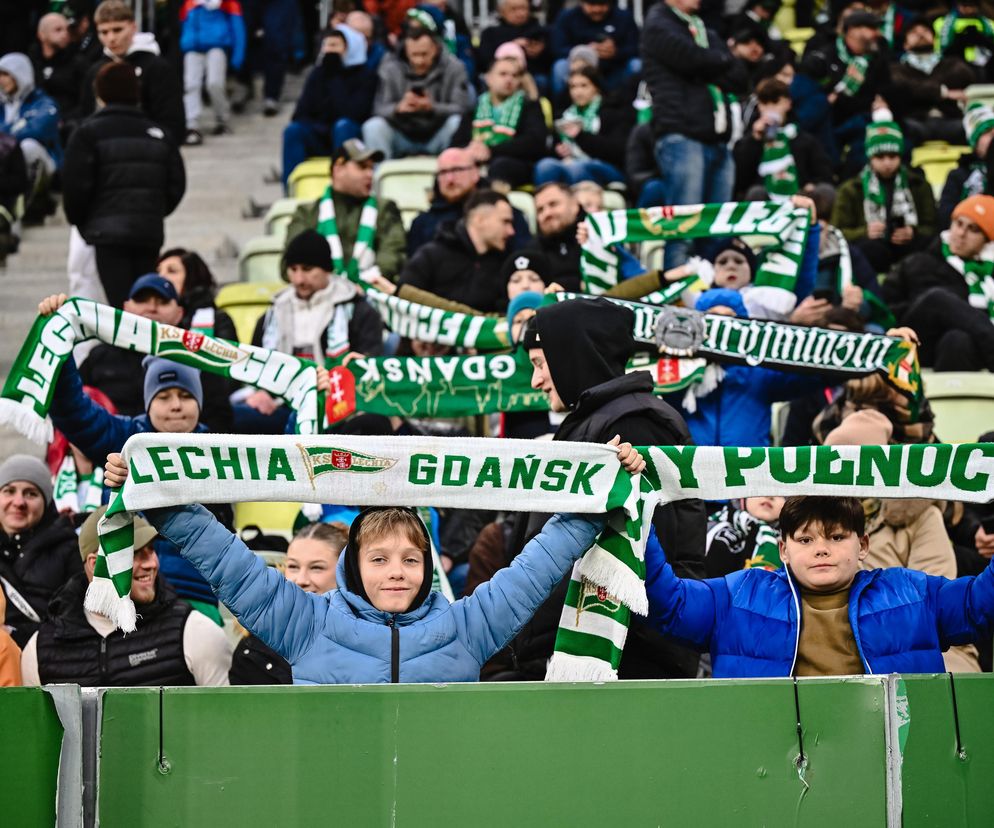 Lechia Gdańsk - Widzew Łódź: Zdjęcia kibiców z meczu 15. kolejki PKO BP Ekstraklasy