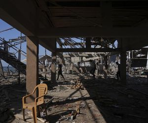 Strefa Gazy/ 74 zabitych w atakach Izraela, z czego 30 w nalocie na nadmorską kawiarnię.