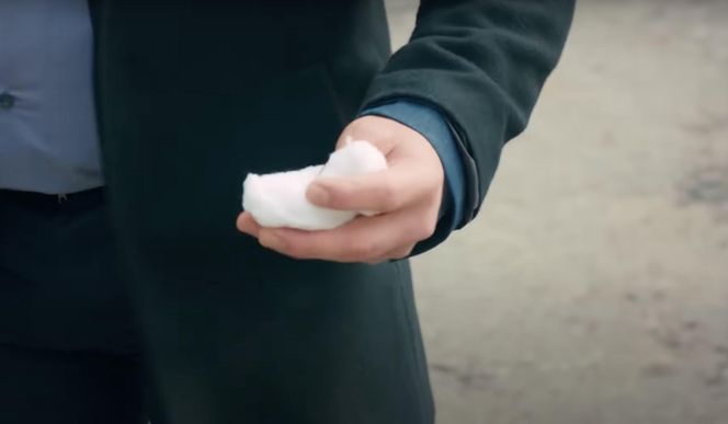 W domu Bulenta dochodzi do awantury, a Cavidan odnajduje Silę i, zachwycona bogactwem Kuzeya, próbuje zeswatać go z córką.