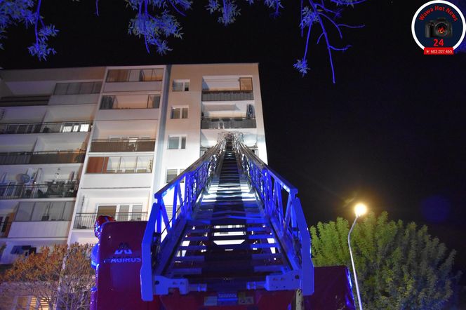 Tragiczny pożar w Legionowie. Dwie osoby reanimowane. Jedna nie przeżyła