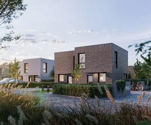 Nowa Niwnica: trwa budowa osiedla prefabrykowanych domów pod Nysą 