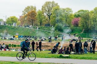 Grill nad Wartą lub jeziorem? Nowe zasady i wzmożone kontrole