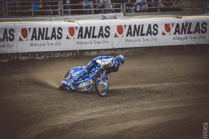 Bartosz Zmarzlik obronił tytuł mistrza świata na Motoarenie. Zdjęcia z toru i trybun