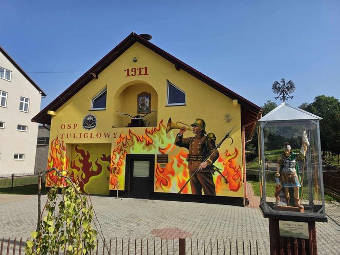 Niezwykły mural strażaków OSP w Tuligłowach