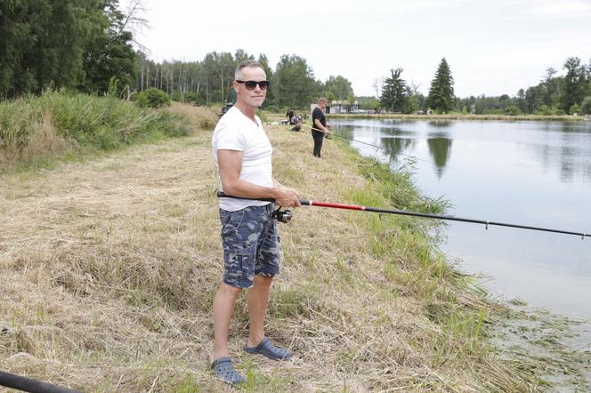 Grube Ryby - zawody wędkarskie artystów. Kto złowił największą rybę?