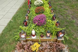 Tak wygląda grób Kornela Morawieckiego 5 lat po śmierci