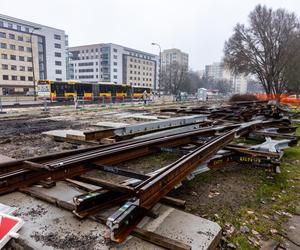 Budowa tramwaju na Stegny w lutym 2024 r.