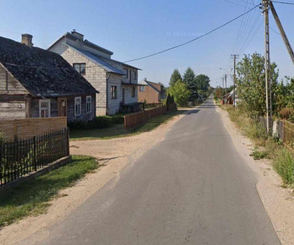 Ta malutka miejscowość na Podlasiu położona jest w niesamowitej lokalizacji. Dziś pustoszeje