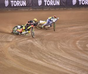 PRES Grupa Deweloperska Toruń - Betard Sparta Wrocław, zdjęcia kibiców i zawodników z Motoareny