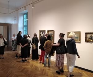 Boznańska, Malczewski Fałat, Wyspiański i wielu innych. Długo oczekiwana wystawa w Gdańsku już otwarta. Wernisaż przyciągnął tłumy! 